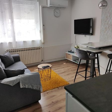 Apartman Emy Karlovac Esterno foto