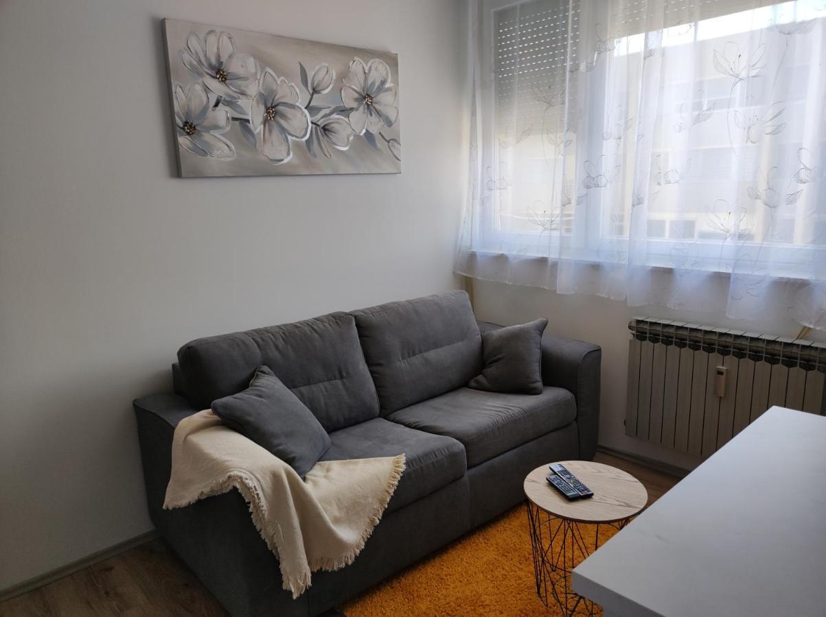 Apartman Emy Karlovac Esterno foto